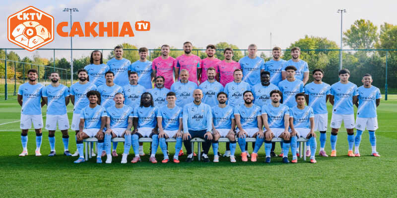 Kiểm soát tuyệt đối trong nền bóng đá hiện đại