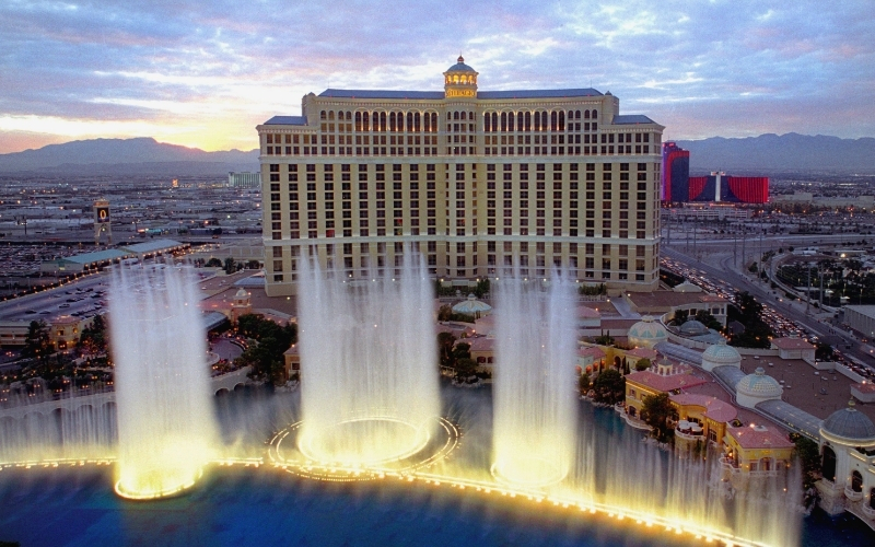 The Bellagio Las Vegas là gì? Nổi tiếng với màn trình diễn nhạc nước và năm thành lập.