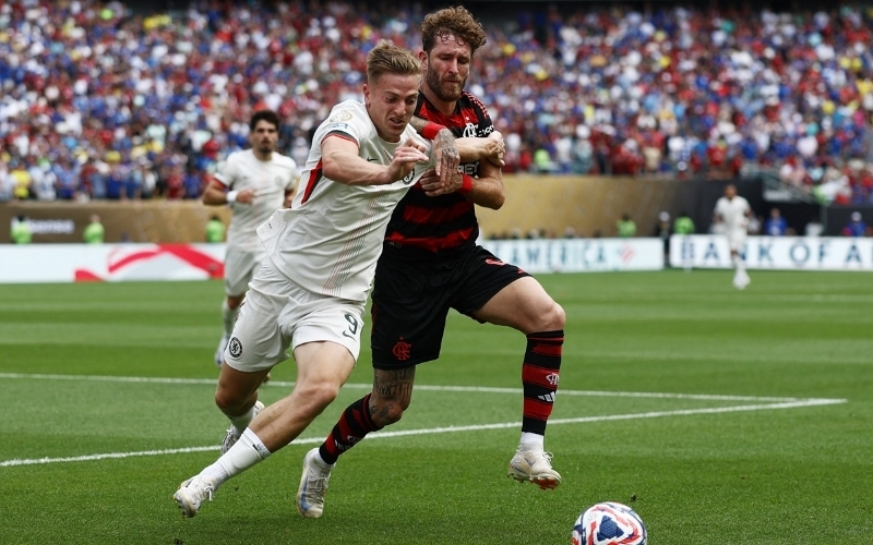 Flamengo đẩy mạnh nhịp độ tấn công trước đối thủ cạnh tranh