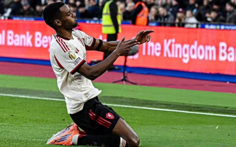 West Ham - Liverpool (0-2): Giành Lại Phong Độ: Liverpool Bật Tốc Đua Top 4.