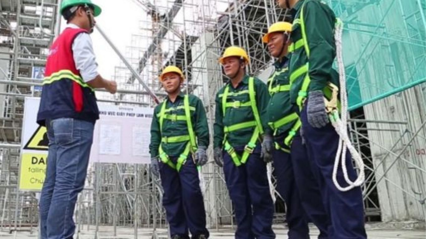 không huấn luyện an toàn lao động bị phạt gì