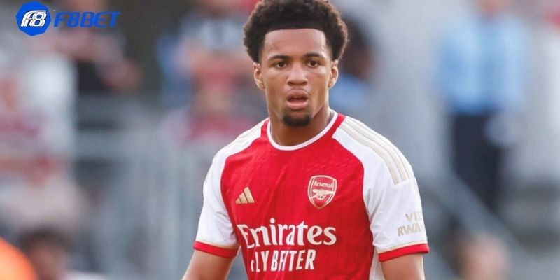 Tương lai của Ethan Nwaneri tại Premier League