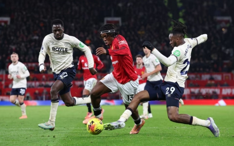 Nỗ lực bất thành của Búa tạ West Ham