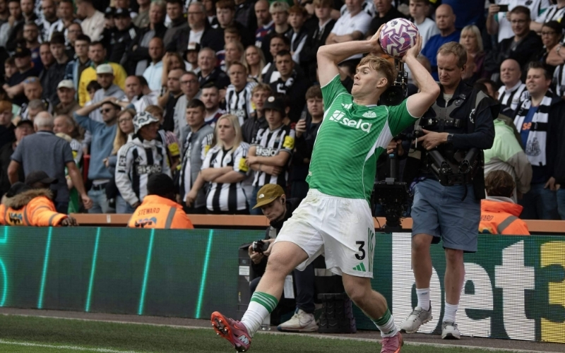 Các CLB hàng đầu đang áp dụng khoa học ném biên như thế nào