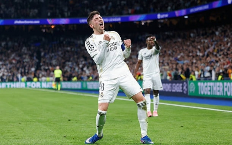 Real Madrid 3-0 Man City: Kền kền trắng khuất phục Man City