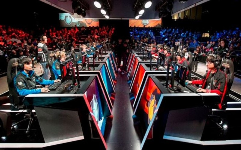 Thể Thao Điện Tử (Esports) Là Gì Tất Tần Tật Về Kỷ Nguyên Giải Trí Mới