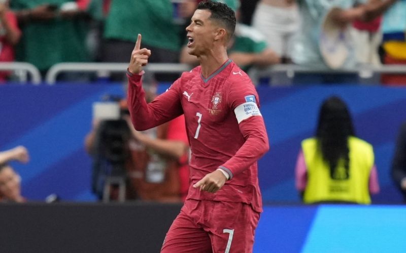 Tiền đạo kỳ cựu phá kỷ lục ra sân nhiều nhất lịch sử tại kỳ World Cup 2026