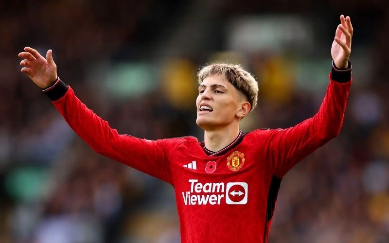 Alejandro Garnacho khẳng định khát vọng vươn lên tầm thế giới tại Manchester United