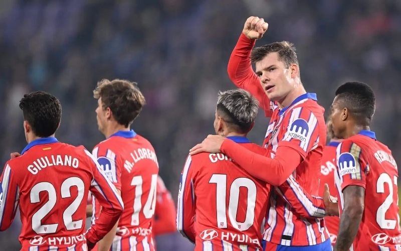 Atletico Madrid kiên cường ngáng chân các ông lớn bằng tinh thần chiến đấu quả cảm