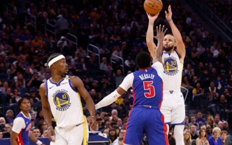 Cú ném 3 điểm (Three-pointer) Stephen Curry đã thay đổi chiến thuật NBA như thế nào