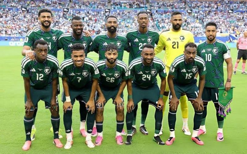 Khám phá sâu hơn về ý nghĩa văn hóa và kinh tế của các giải đấu bóng đá lục địa