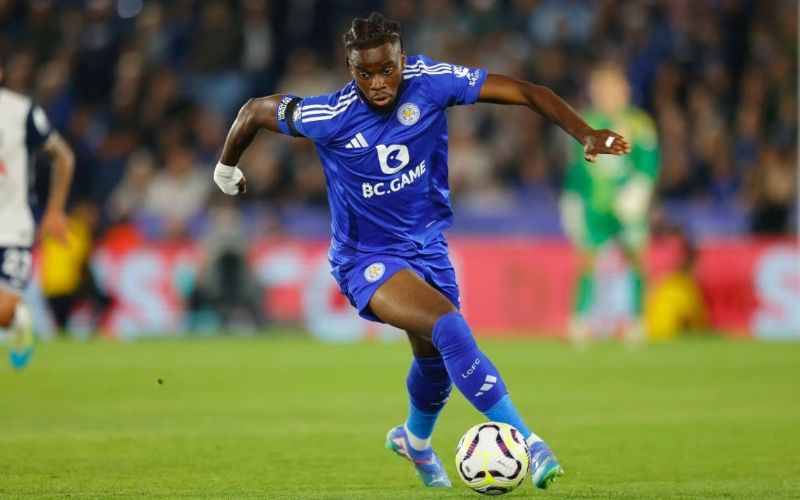 Phân tích tư duy chọn vị trí và khả năng dứt điểm nhạy bén của Stephy Mavididi