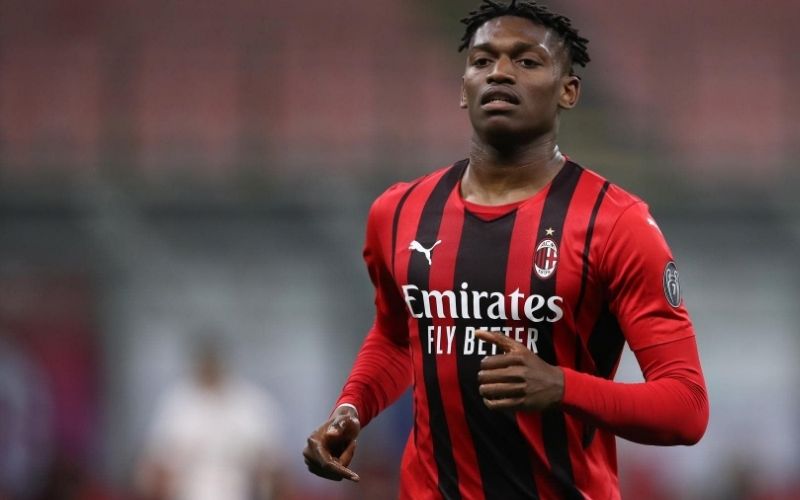 Rafael Leao tạo ra những pha bứt tốc ngoạn mục cho AC Milan